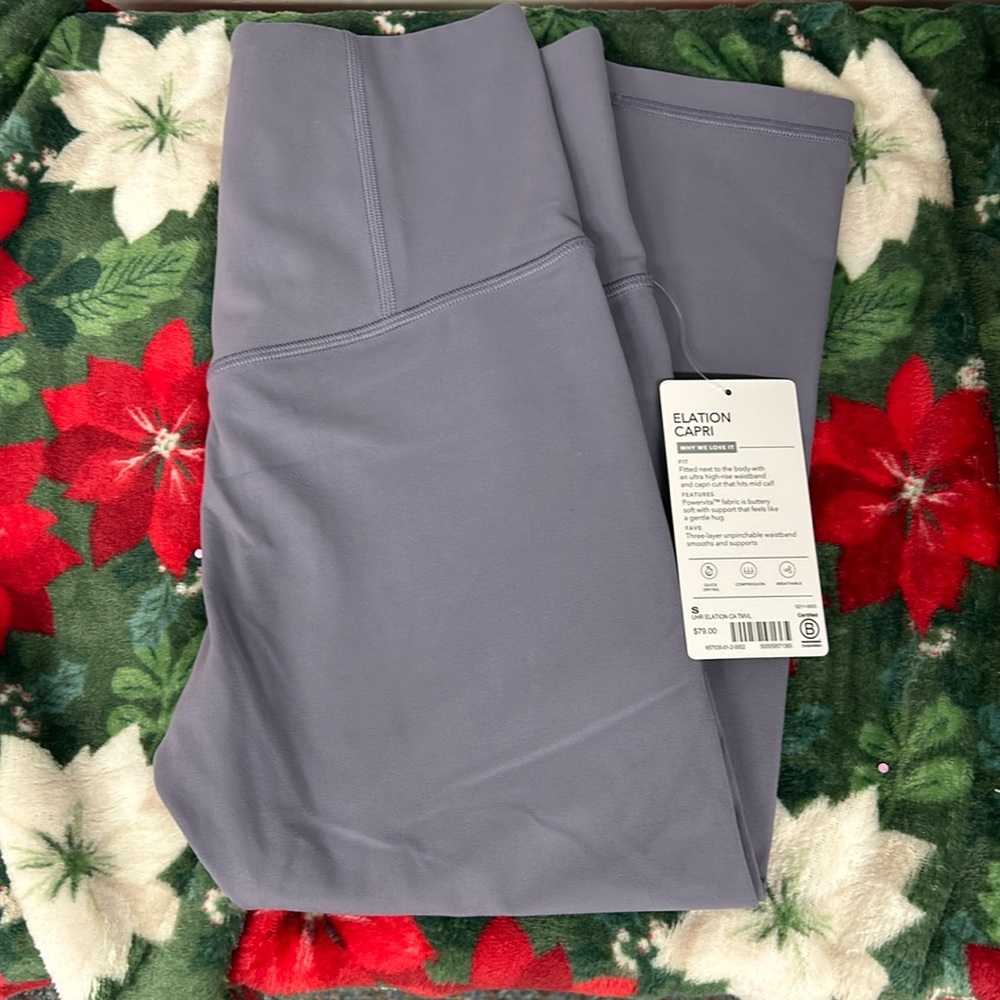 Athleta Elation Capri NWT